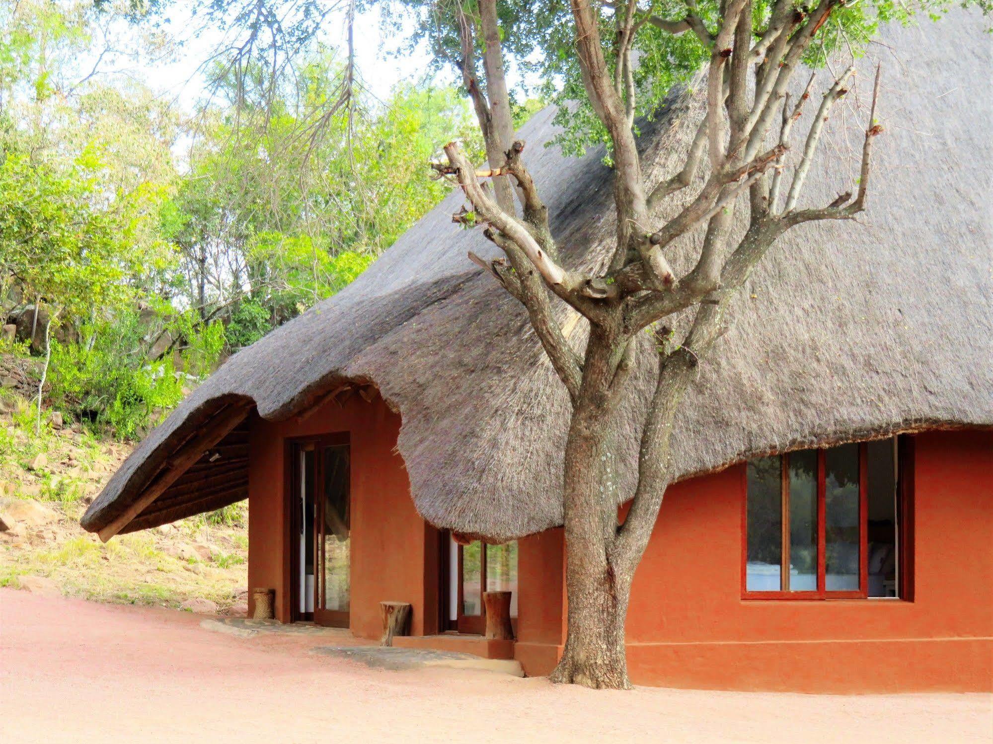 Zebras Crossing Private Game Lodge Modimolle Bagian luar foto
